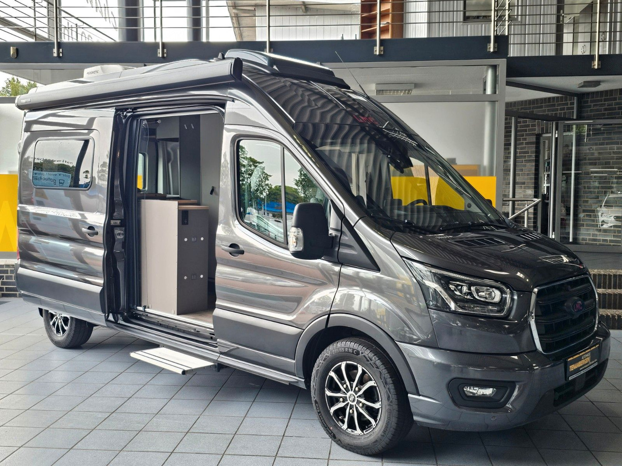 LMC Innovan 590 Standklima Solar WC Markise ACC AHK - Camper Van: das Bild 4 LMC Innovan 590 Standklima Solar WC Markise ACC AHK - Camper Van: das Bild 4