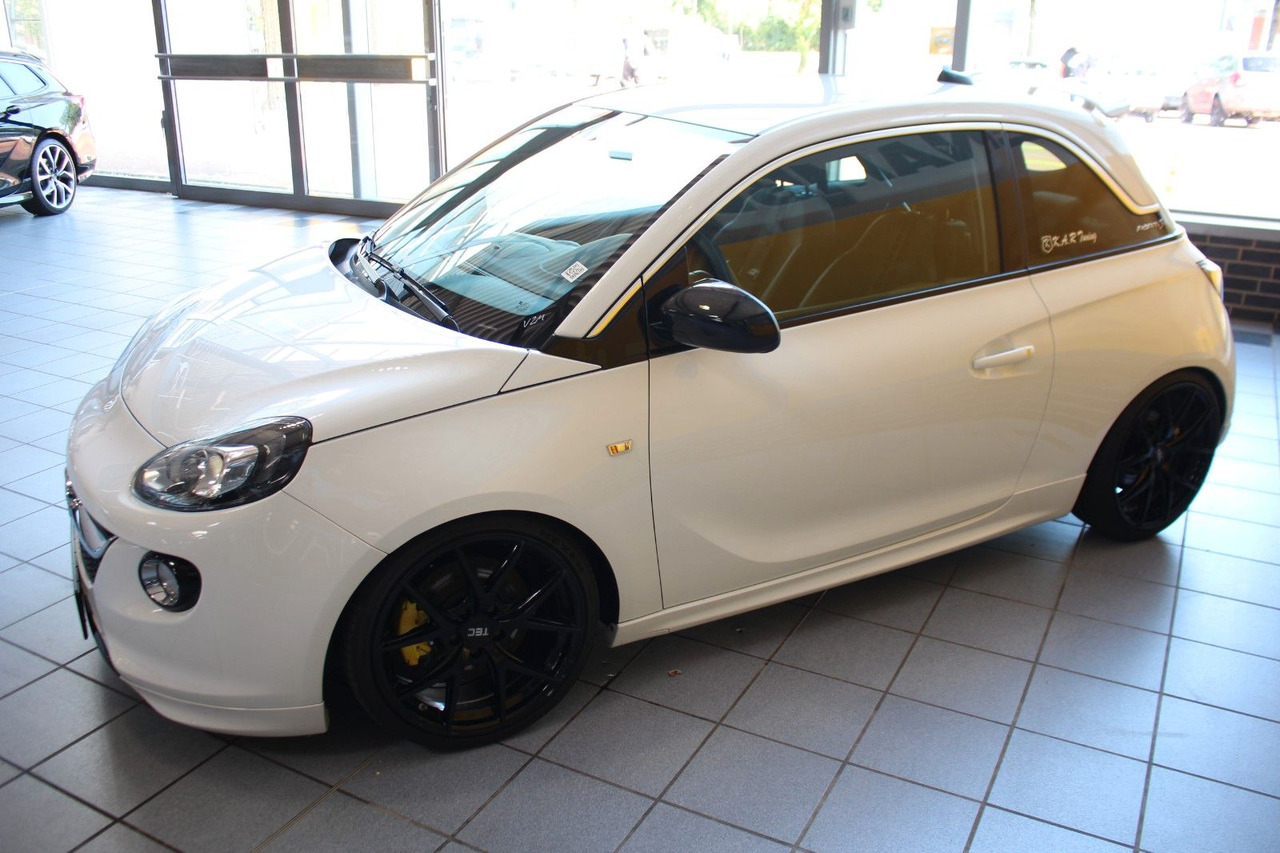 Opel Adam S 1.4 Überrollkäfig 4Punkt-Gurte - Limousine: das Bild 5 Opel Adam S 1.4 Überrollkäfig 4Punkt-Gurte - Limousine: das Bild 5