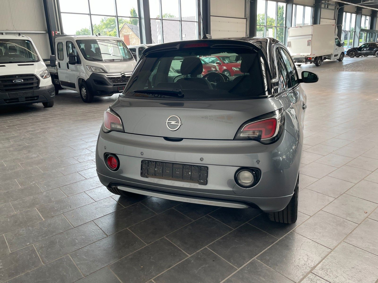 Opel Adam Slam Tempomat Sound-System Infinity - PKW: das Bild 4 Opel Adam Slam Tempomat Sound-System Infinity - PKW: das Bild 4