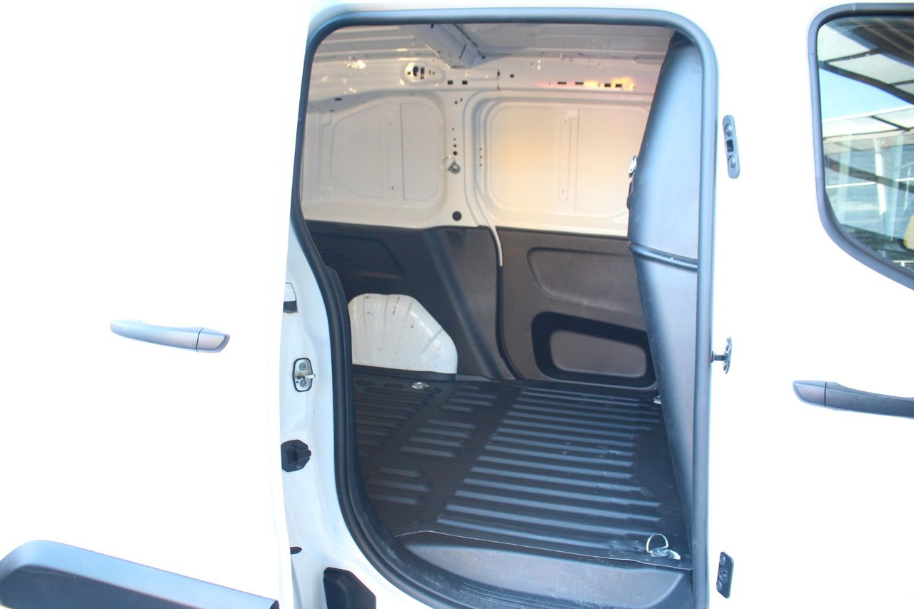 Kleintransporter Opel Combo E Cargo Edition Klima PDC Bluetooth AHK: das Bild 8