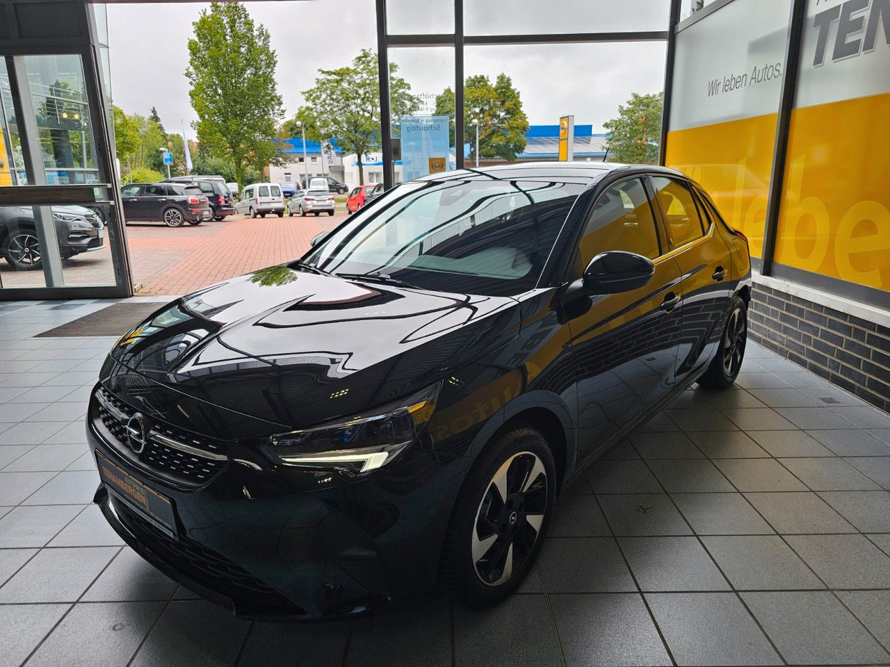 Opel Corsa F e Elegance Navi Pro SHZ LED 50KW DAB - PKW: das Bild 2 Opel Corsa F e Elegance Navi Pro SHZ LED 50KW DAB - PKW: das Bild 2