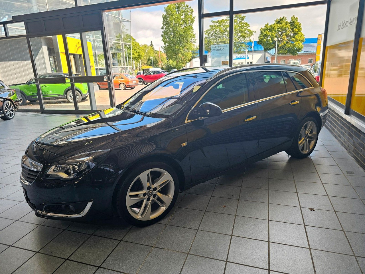 Opel Insignia A Business Innovation AHK ACC Leder Nav - Kombi: das Bild 3 Opel Insignia A Business Innovation AHK ACC Leder Nav - Kombi: das Bild 3