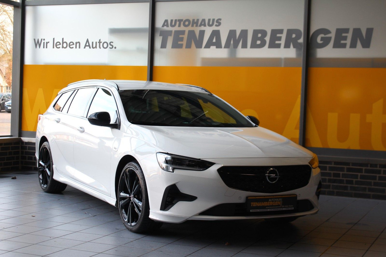 Opel Insignia B Sports Tourer Ultimate 4x4 AHK ACC - PKW: das Bild 2 Opel Insignia B Sports Tourer Ultimate 4x4 AHK ACC - PKW: das Bild 2