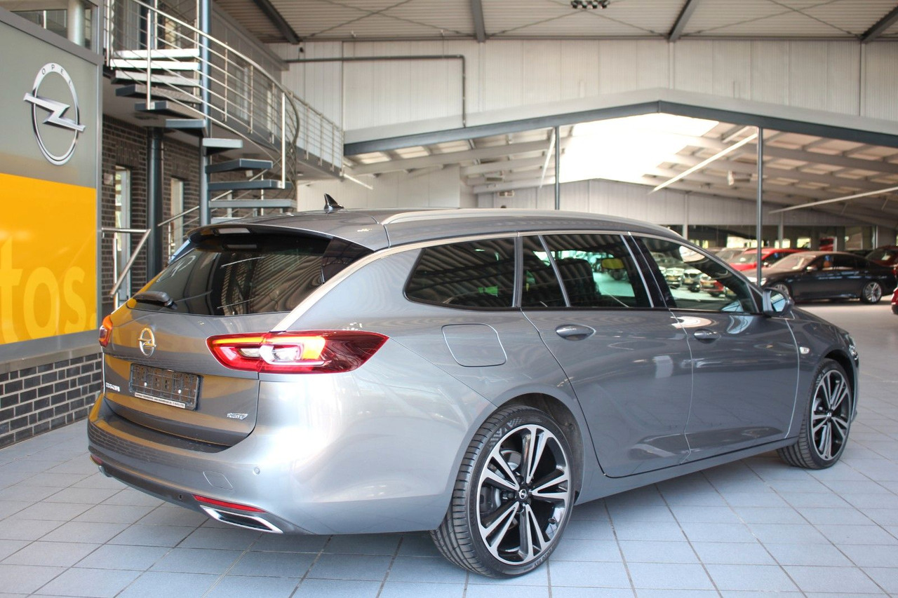 Opel Insignia B Sports Tourer Ultimate 4x4 OPC AHK - Kombi: das Bild 5 Opel Insignia B Sports Tourer Ultimate 4x4 OPC AHK - Kombi: das Bild 5
