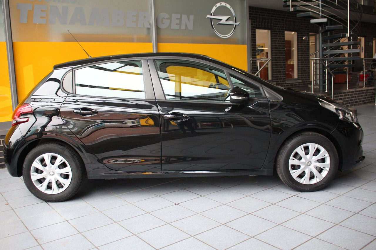 Peugeot 208 Active Klima PDC Sitzheizung Bluetooth - Limousine: das Bild 3 Peugeot 208 Active Klima PDC Sitzheizung Bluetooth - Limousine: das Bild 3