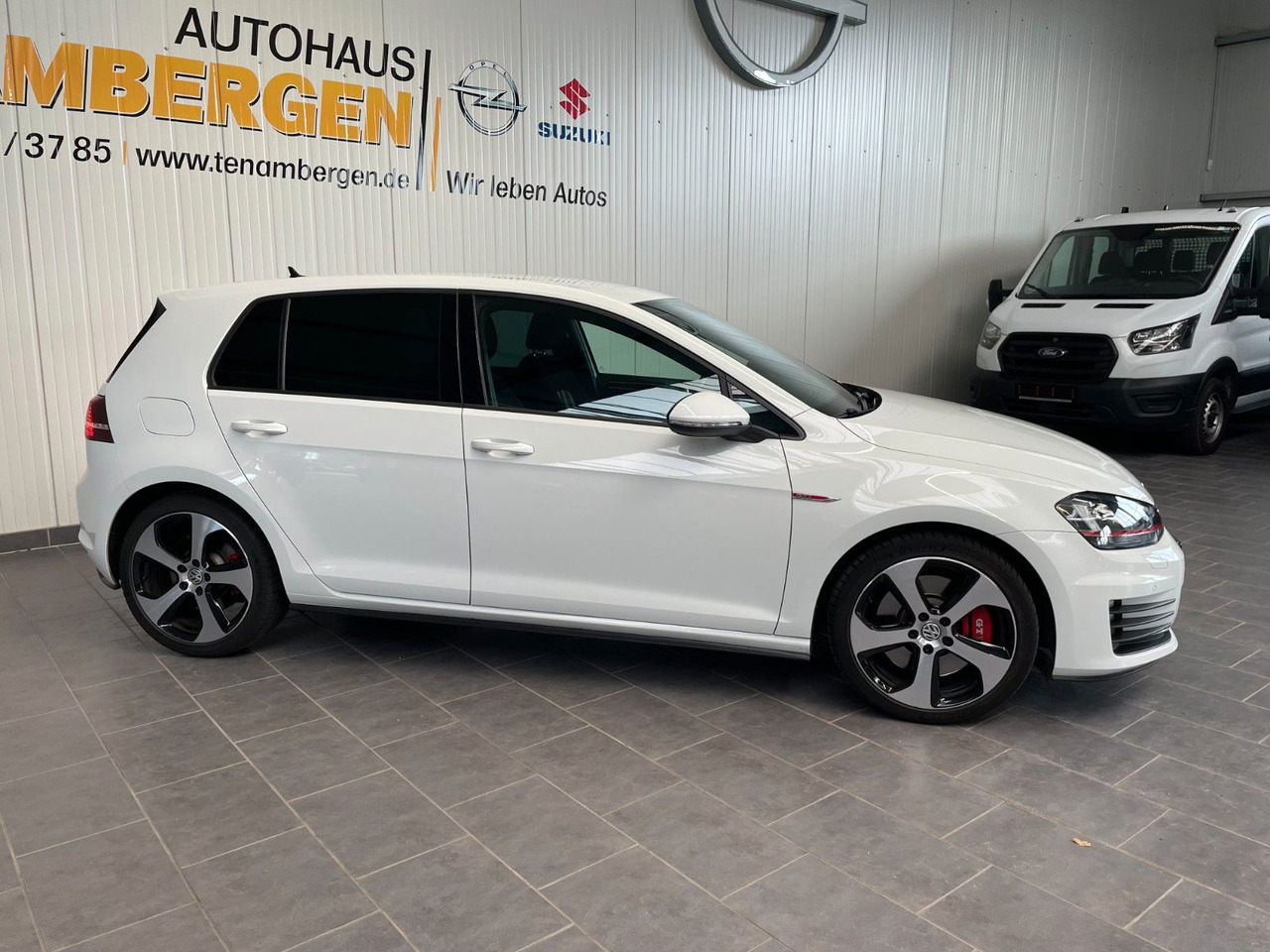 Volkswagen Golf VII GTI Performance BMT /Alu -Winterreifen - Limousine: das Bild 2 Volkswagen Golf VII GTI Performance BMT /Alu -Winterreifen - Limousine: das Bild 2