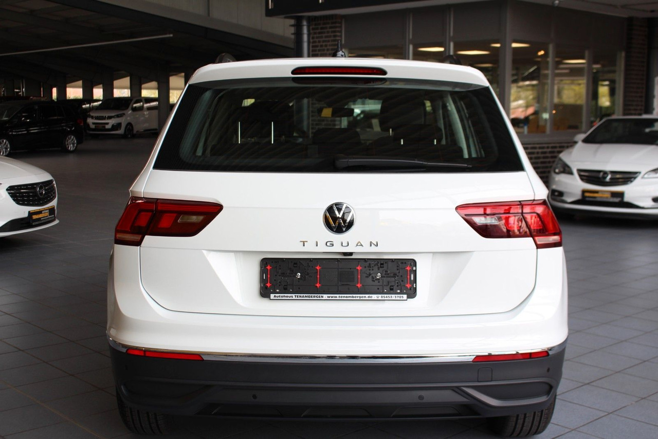 SUV/ Geländewagen Volkswagen Tiguan Life DSG LED Kamera Navi AHK ACC: das Bild 7