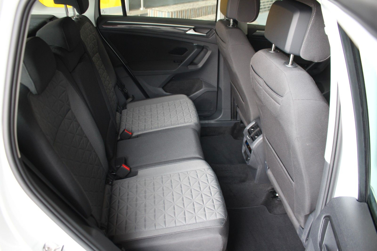 SUV/ Geländewagen Volkswagen Tiguan Life DSG LED Kamera Navi AHK ACC: das Bild 11