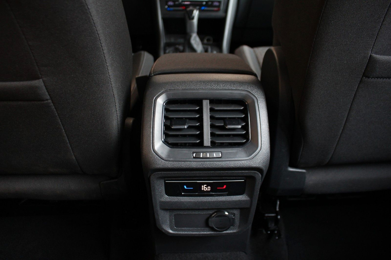 SUV/ Geländewagen Volkswagen Tiguan Life DSG LED Kamera Navi AHK ACC: das Bild 19