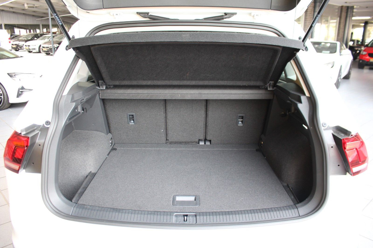 SUV/ Geländewagen Volkswagen Tiguan Life DSG LED Kamera Navi AHK ACC: das Bild 12