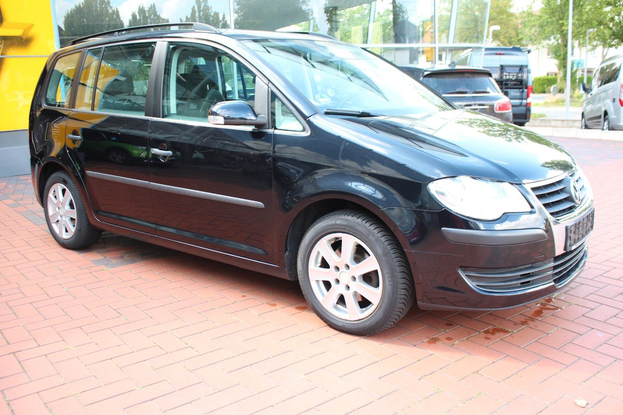 Volkswagen Touran Conceptline AHK 7 Sitze - Personentransporter: das Bild 1 Volkswagen Touran Conceptline AHK 7 Sitze - Personentransporter: das Bild 1
