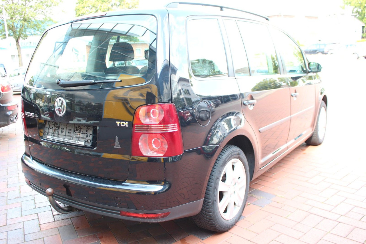 Volkswagen Touran Conceptline AHK 7 Sitze - Personentransporter: das Bild 5 Volkswagen Touran Conceptline AHK 7 Sitze - Personentransporter: das Bild 5