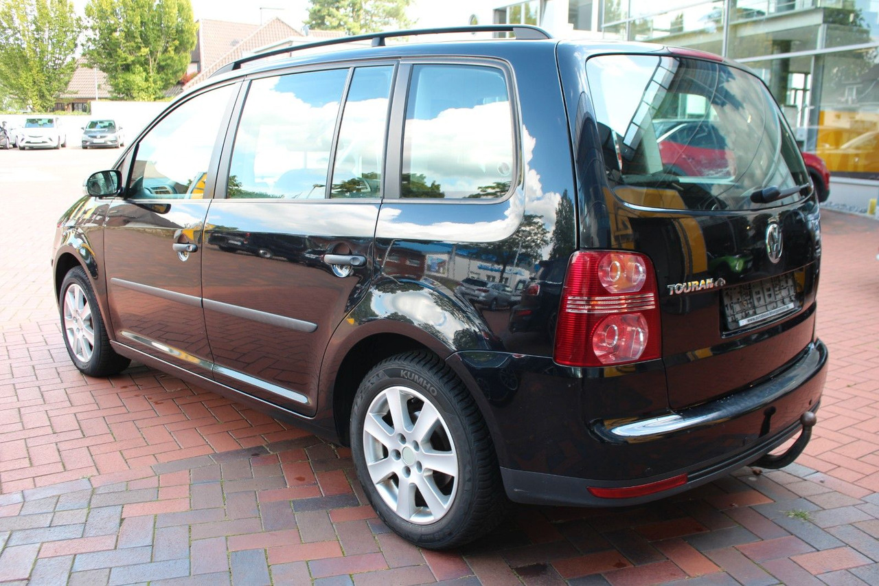 Volkswagen Touran Conceptline AHK 7 Sitze - Personentransporter: das Bild 4 Volkswagen Touran Conceptline AHK 7 Sitze - Personentransporter: das Bild 4