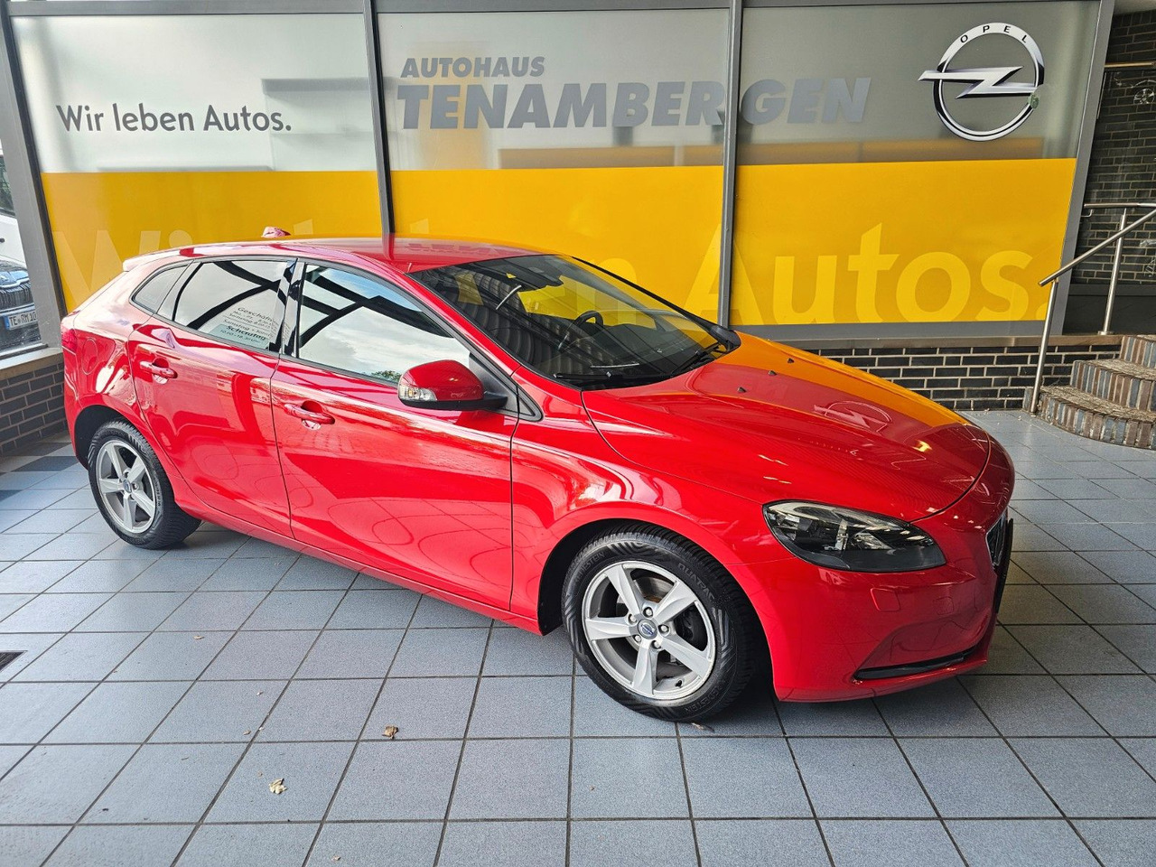 Volvo V40 You! Xenon Sitzheizung Freisprecheinrichtung - Limousine: das Bild 1 Volvo V40 You! Xenon Sitzheizung Freisprecheinrichtung - Limousine: das Bild 1