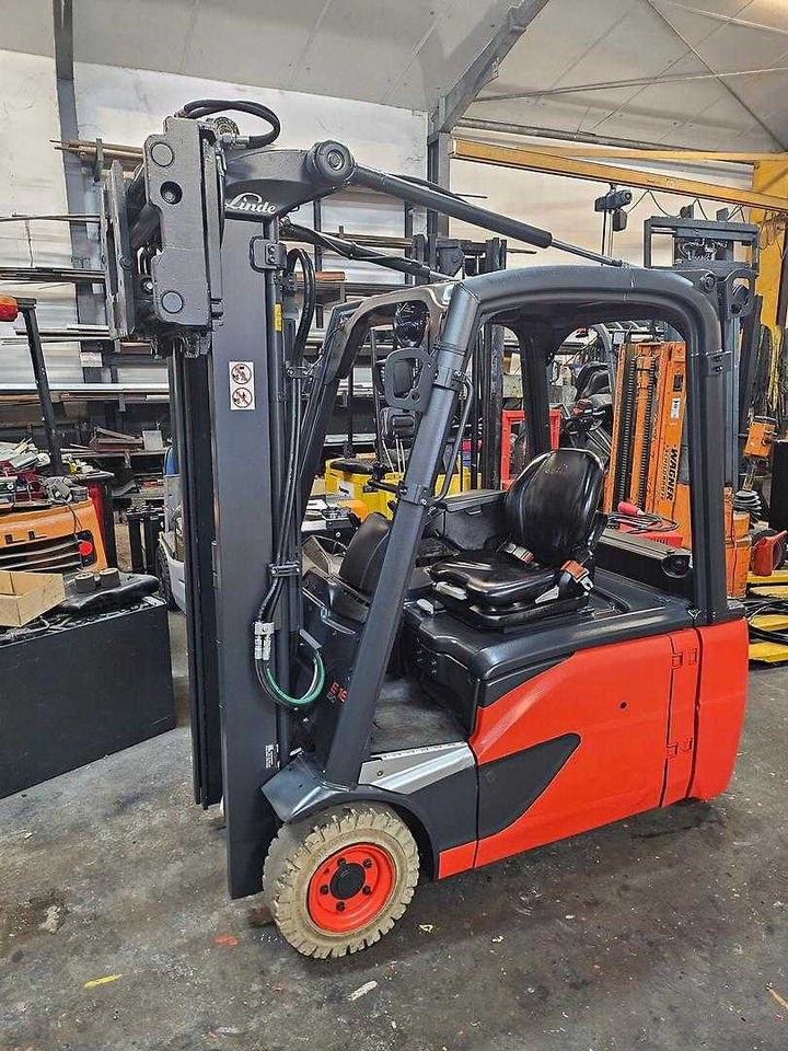 Elektrostapler Linde E16L-02: das Bild 7