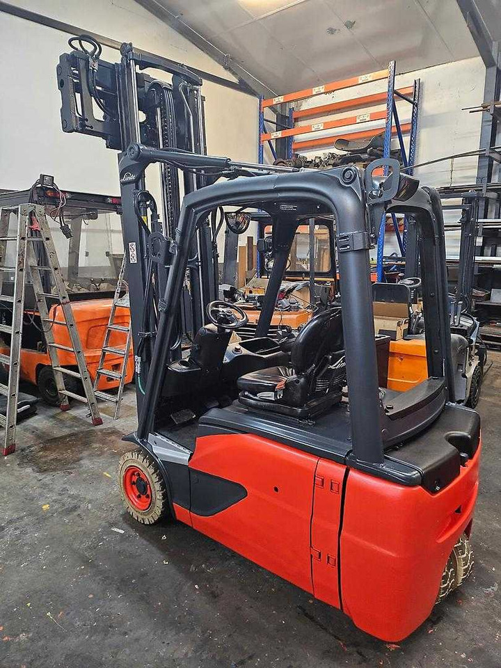 Elektrostapler Linde E16L-02: das Bild 10