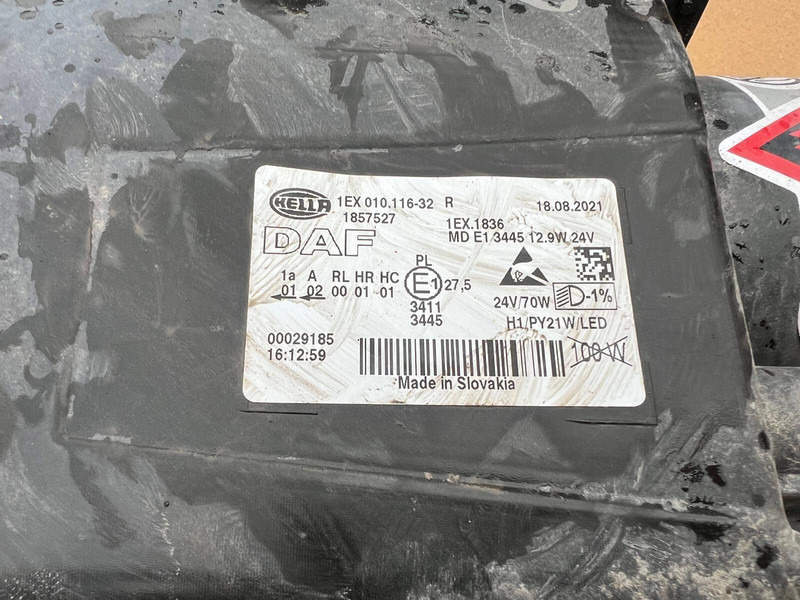 DAF XF106 - Hauptscheinwerfer: das Bild 5 DAF XF106 - Hauptscheinwerfer: das Bild 5