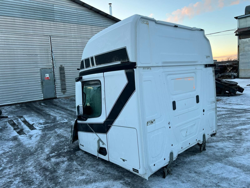 Mercedes-Benz Actros MP4 - Fahrerhaus und Interieur: das Bild 4 Mercedes-Benz Actros MP4 - Fahrerhaus und Interieur: das Bild 4