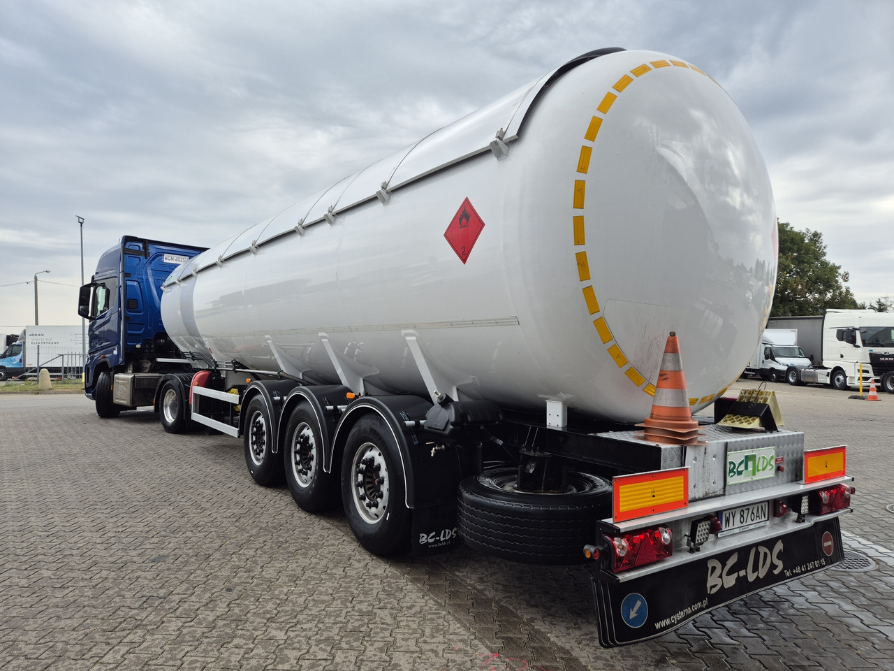 BC-LDS EMERSON/ propane/ butane/ lpg/ gpl - Tankauflieger: das Bild 2 BC-LDS EMERSON/ propane/ butane/ lpg/ gpl - Tankauflieger: das Bild 2