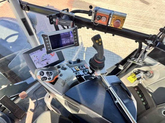 Traktor CLAAS 783 SSF 40 XERION  Ohne Hacker: das Bild 9