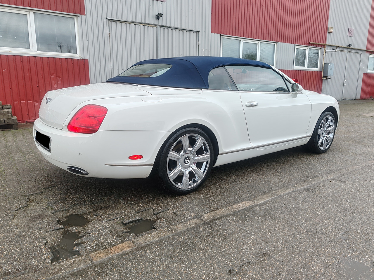 Bentley Continental GT Coupe Cabrio - PKW: das Bild 5 Bentley Continental GT Coupe Cabrio - PKW: das Bild 5