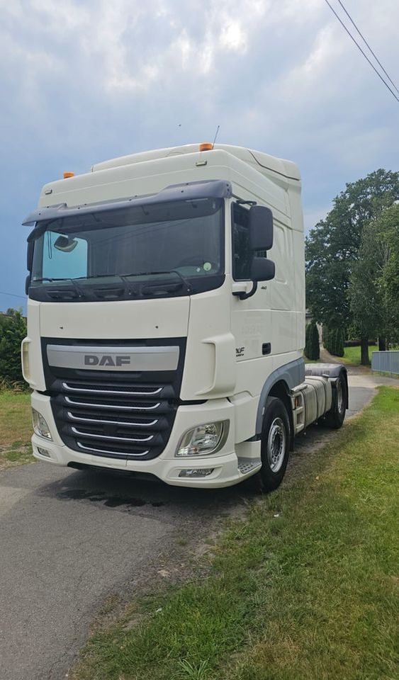 DAF XF460 - Sattelzugmaschine: das Bild 1 DAF XF460 - Sattelzugmaschine: das Bild 1