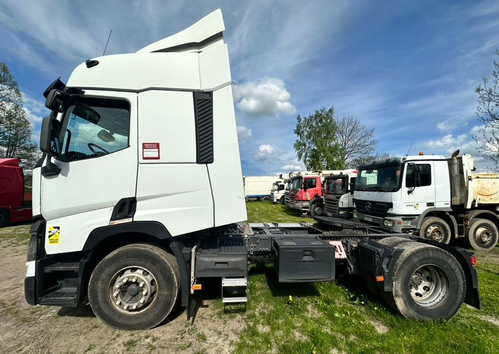 Renault T460 - Sattelzugmaschine: das Bild 2 Renault T460 - Sattelzugmaschine: das Bild 2