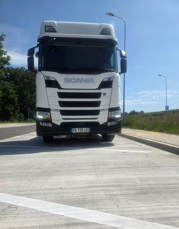 Scania R450 - Sattelzugmaschine: das Bild 2 Scania R450 - Sattelzugmaschine: das Bild 2