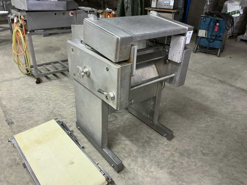 Onbekend - Lebensmittelmaschine: das Bild 2 Onbekend - Lebensmittelmaschine: das Bild 2
