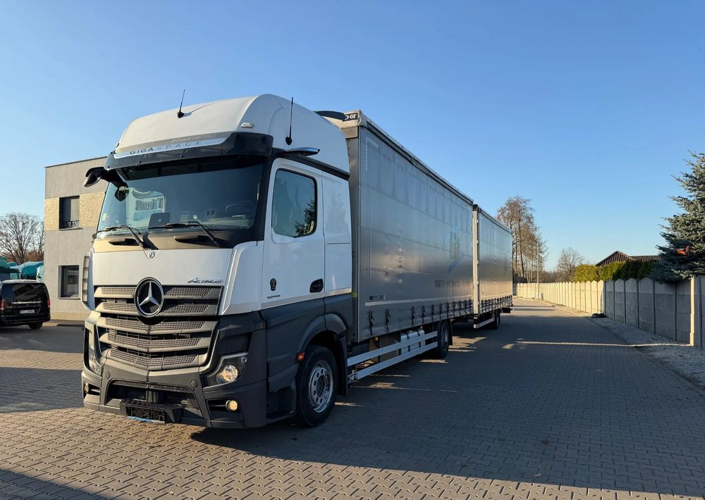 Mercedes-Benz ACTROS 1845 Zestaw przestrzenny przejazdowy120m3 - Plane LKW: das Bild 2 Mercedes-Benz ACTROS 1845 Zestaw przestrzenny przejazdowy120m3 - Plane LKW: das Bild 2