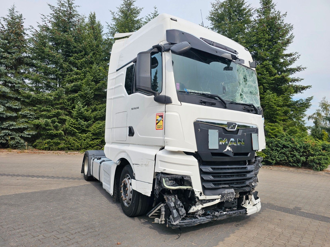 MAN TGX 18.510 XXL INTARDER - Motor , Rahmen 100% OK - Sattelzugmaschine: das Bild 2 MAN TGX 18.510 XXL INTARDER - Motor , Rahmen 100% OK - Sattelzugmaschine: das Bild 2