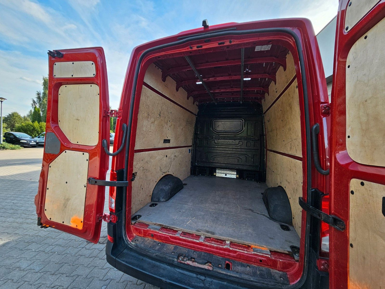 Volkswagen Crafter 4x4 5sitzer L3H4 Autom. Vollaussttattung - Kastenwagen, Transporter mit Doppelkabine: das Bild 5 Volkswagen Crafter 4x4 5sitzer L3H4 Autom. Vollaussttattung - Kastenwagen, Transporter mit Doppelkabine: das Bild 5