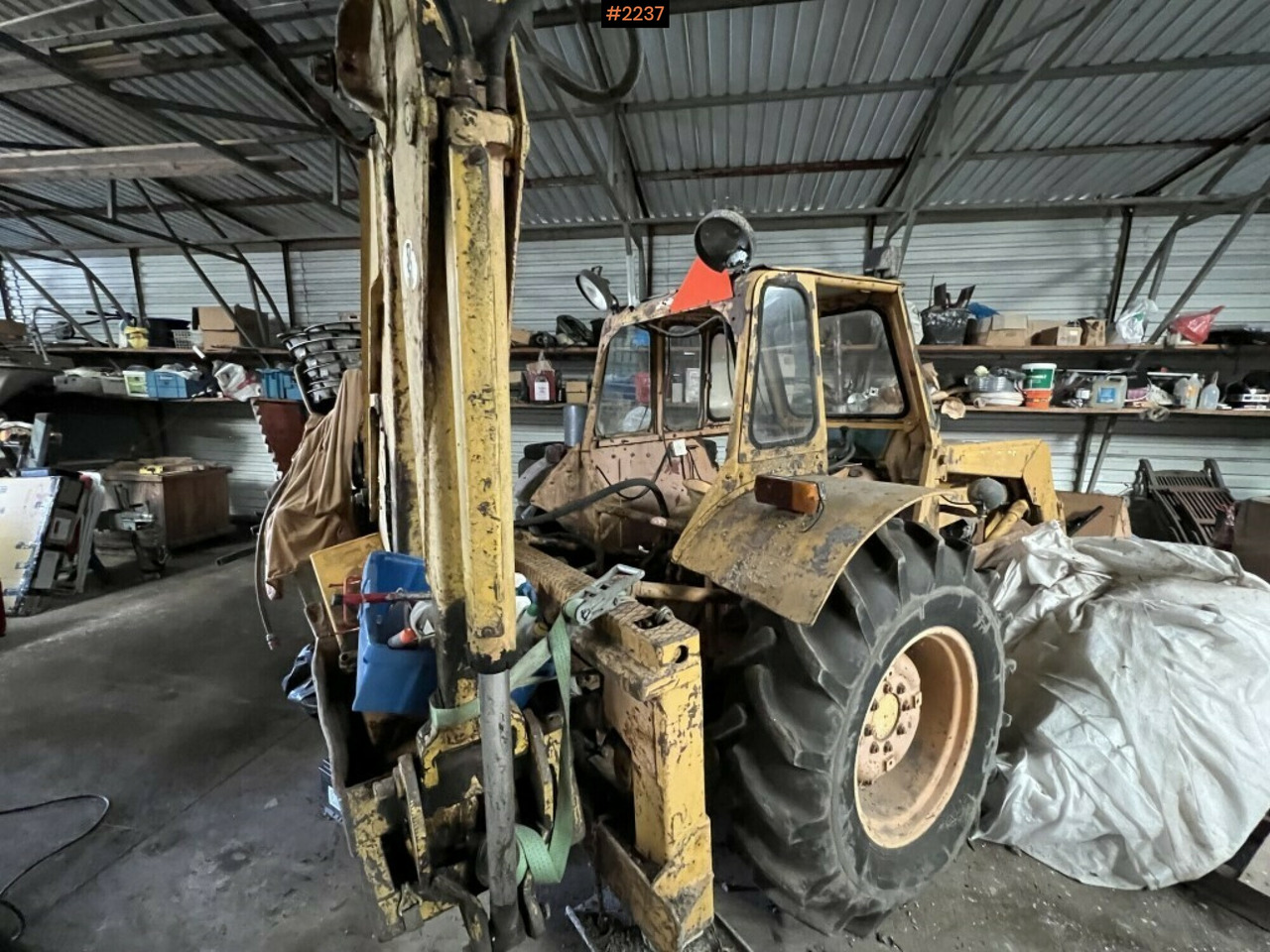 Backhoe loader- MASSEY-FERGUSON 203 - Baggerlader: das Bild 2 Backhoe loader- MASSEY-FERGUSON 203 - Baggerlader: das Bild 2