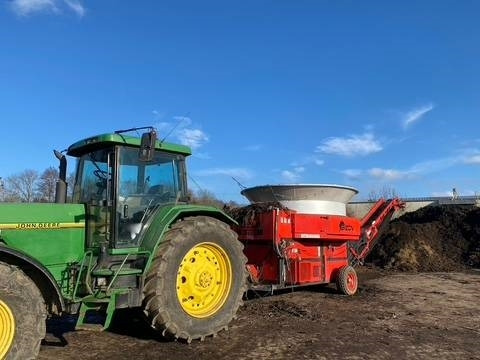 Bizon B-1030 Kompost Schredder Biomasse Mist Compost shr - Strohhäcksler: das Bild 2 Bizon B-1030 Kompost Schredder Biomasse Mist Compost shr - Strohhäcksler: das Bild 2