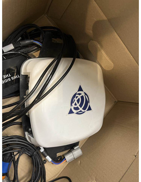 Trimble GFX 1060 GPS SET ACTIEPRIJS - Navigationssystem für Landmaschine: das Bild 2 Trimble GFX 1060 GPS SET ACTIEPRIJS - Navigationssystem für Landmaschine: das Bild 2