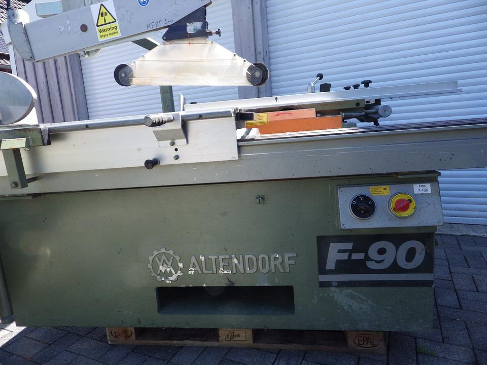 2 x Formatkreissäge mit Vorritzer Altendorf F90 und ROBLAND E300 - Holzbearbeitungsmaschine: das Bild 1 2 x Formatkreissäge mit Vorritzer Altendorf F90 und ROBLAND E300 - Holzbearbeitungsmaschine: das Bild 1