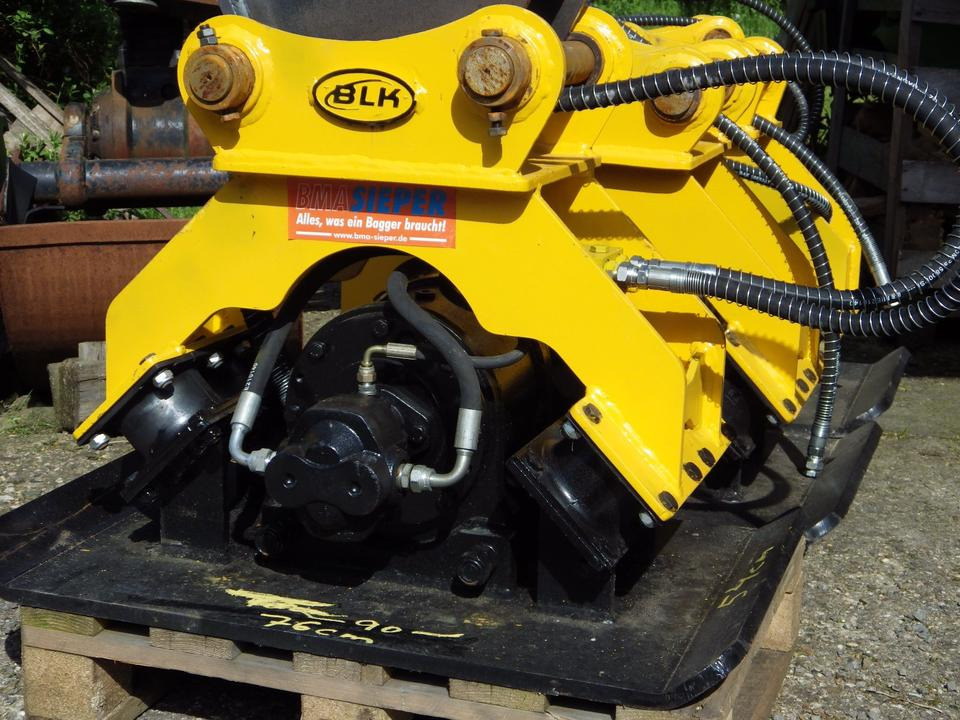 Anbauverdichter BLK4 Hydro-Rüttelplatte MS03 (netto 2600,00) - Rüttelplatte, Anbauteil: das Bild 1 Anbauverdichter BLK4 Hydro-Rüttelplatte MS03 (netto 2600,00) - Rüttelplatte, Anbauteil: das Bild 1