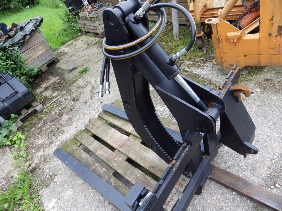 Palettengabel / Poltergabel hydr. Niederhalter (1100,00 netto) - Gabel: das Bild 4 Palettengabel / Poltergabel hydr. Niederhalter (1100,00 netto) - Gabel: das Bild 4