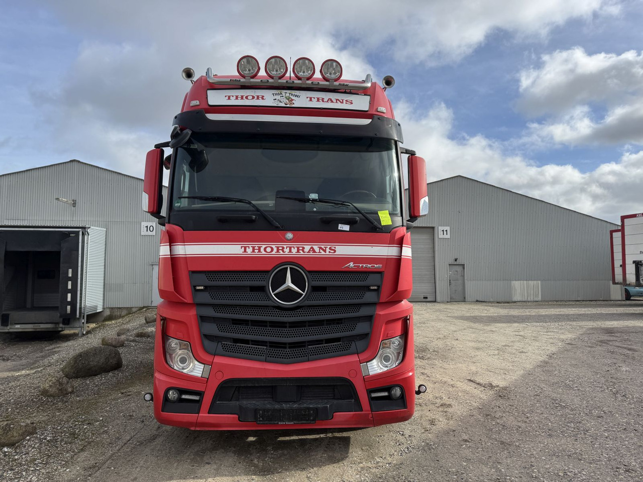 MERCEDES-BENZ Actros 2663 LDNA 6x2 - Koffer LKW: das Bild 2 MERCEDES-BENZ Actros 2663 LDNA 6x2 - Koffer LKW: das Bild 2