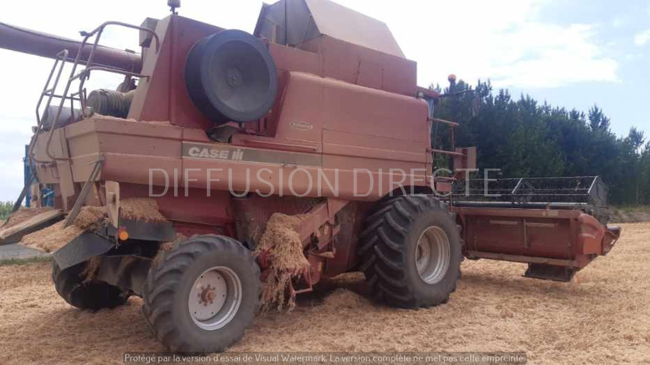CASE IH MOISSONNEUSE BATTEUSE 2388 X-CLUSIVE - Mähdrescher: das Bild 2 CASE IH MOISSONNEUSE BATTEUSE 2388 X-CLUSIVE - Mähdrescher: das Bild 2