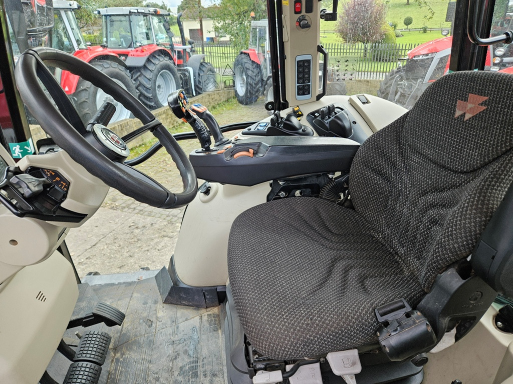 Traktor 2020 MF 7720S, 4056 Hours: das Bild 8