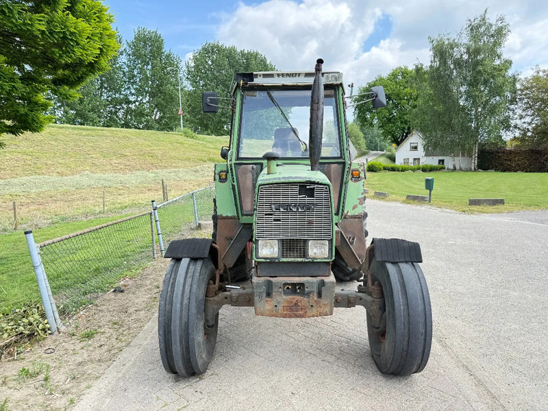 Fendt FARMER 306 LS 4X2 - Traktor: das Bild 4 Fendt FARMER 306 LS 4X2 - Traktor: das Bild 4