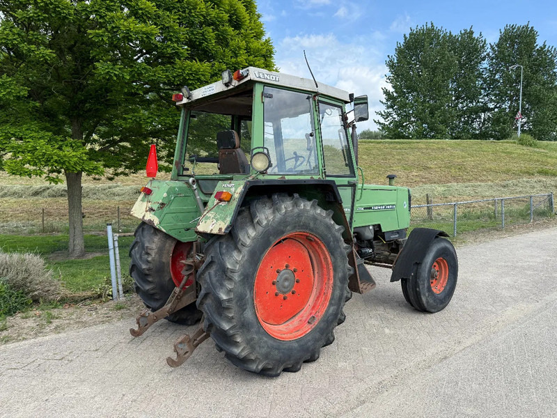 Fendt FARMER 306 LS 4X2 - Traktor: das Bild 5 Fendt FARMER 306 LS 4X2 - Traktor: das Bild 5
