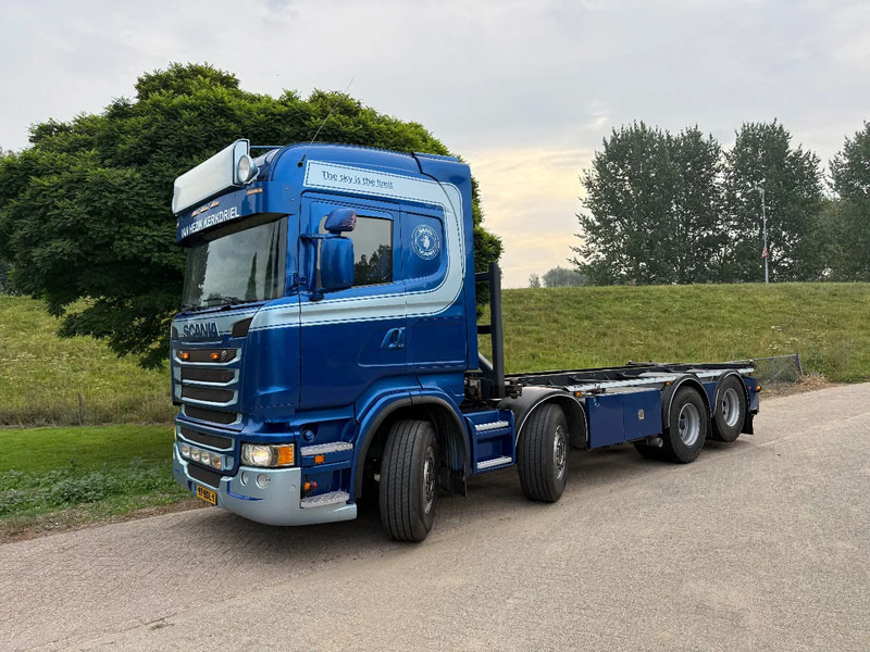 Scania R490 8X2 Manual EUR 6 Retarder TOP Truck - Containerwagen/ Wechselfahrgestell LKW: das Bild 4 Scania R490 8X2 Manual EUR 6 Retarder TOP Truck - Containerwagen/ Wechselfahrgestell LKW: das Bild 4