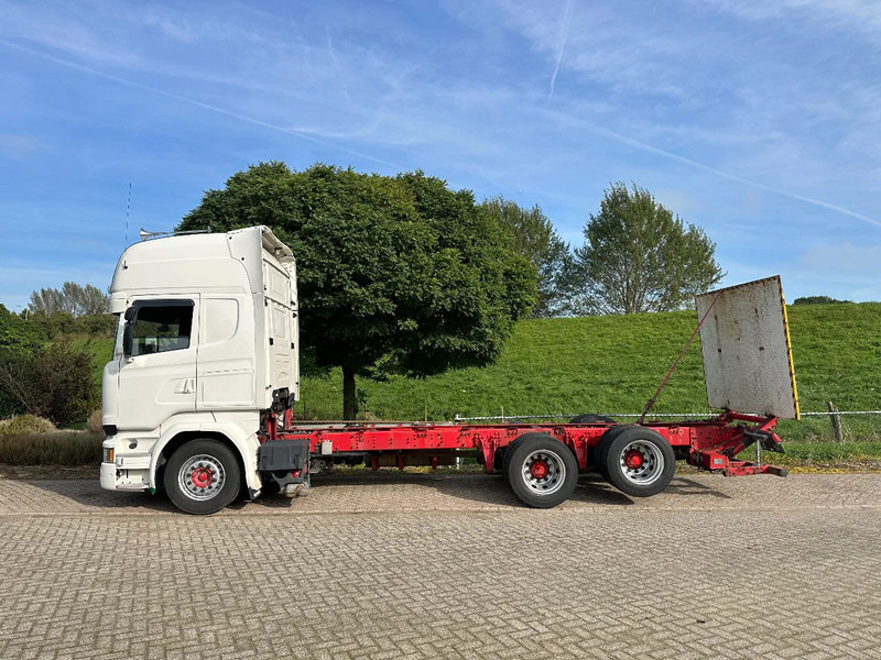 Scania R730 V8 FULL AIR-6X2-RETARDER- EUR6- - Fahrgestell LKW: das Bild 2 Scania R730 V8 FULL AIR-6X2-RETARDER- EUR6- - Fahrgestell LKW: das Bild 2