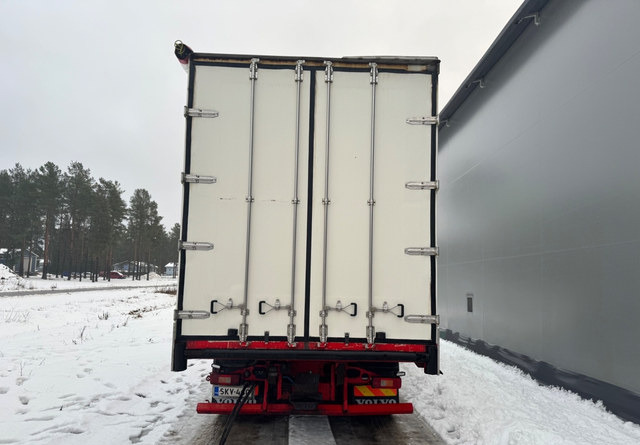 VolvoVolvo FH13 500 6x2 - Koffer LKW: das Bild 4 VolvoVolvo FH13 500 6x2 - Koffer LKW: das Bild 4