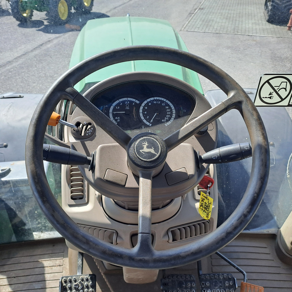 Traktor JOHN DEERE  6175R: das Bild 10