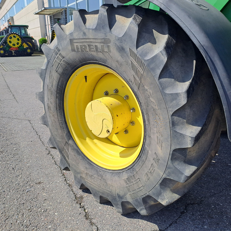 Traktor JOHN DEERE  6175R: das Bild 7