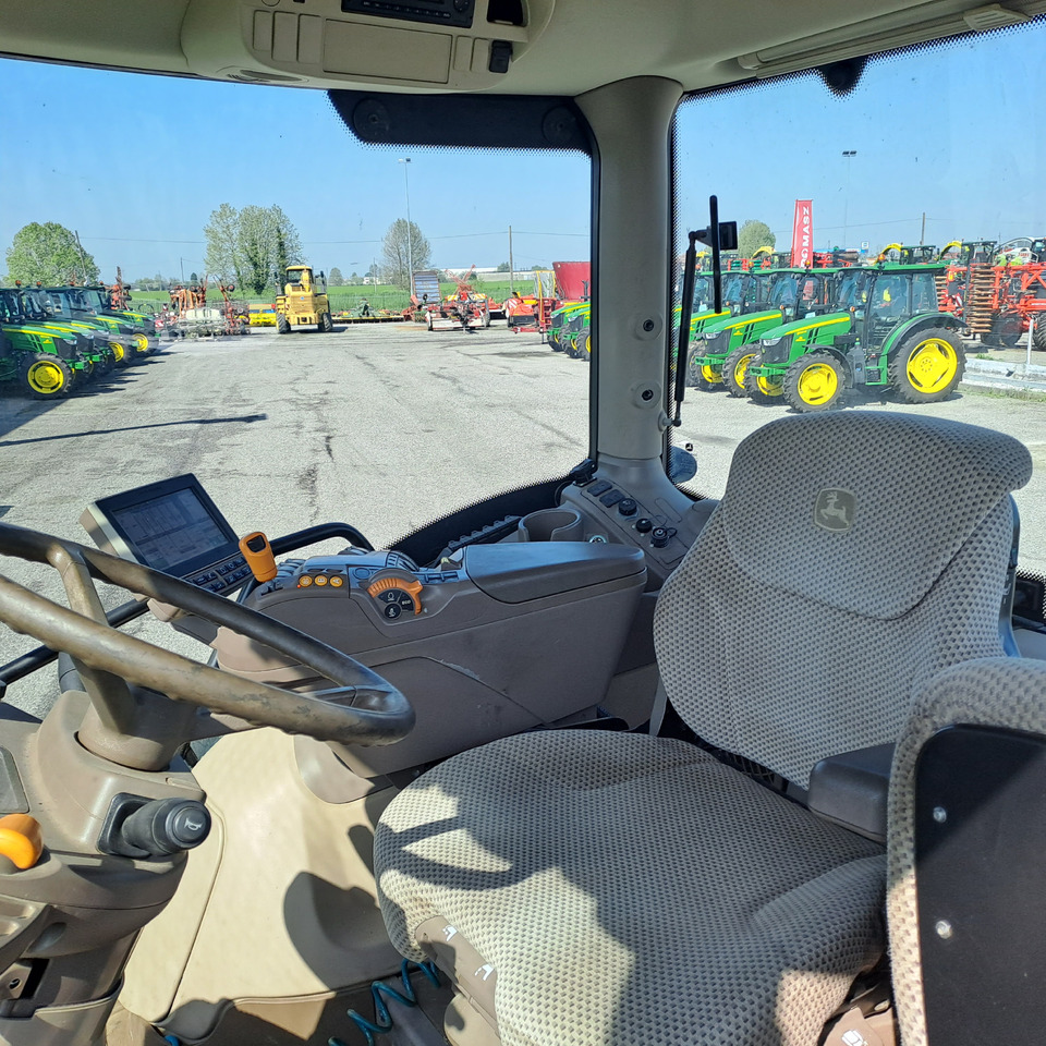 Traktor JOHN DEERE  6175R: das Bild 8