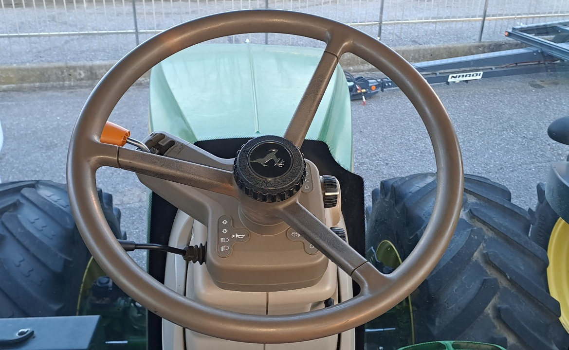 Traktor JOHN DEERE 7230R: das Bild 7